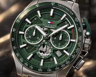 Tommy Hilfiger herreur i stål med grøn urskive og kronograf i 44mm