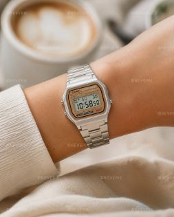 Klassisk Casio digitalt dameur med retrodesign i 33mm