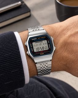 Casio digitalur i stål med Bluetooth i 38mm