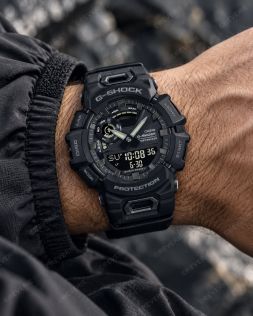Sort Casio G-Shock ur med skridttæller og Bluetooth i 49mm