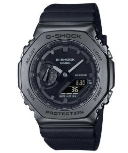 Blackout Metal G-SHOCK med ottekantet stålramme | GM-2100BB-1AER