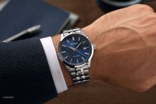 Seiko Mens Classic Automatic Blue Steel 41mm