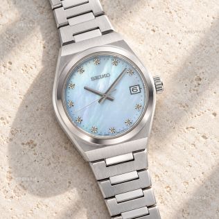 Seiko dameur med 11 diamanter, blå perlemorsurskive og safirglas 34mm