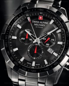 Swiss Alpine Military herrechronograf i stål med sort urskive og safirglas 46mm