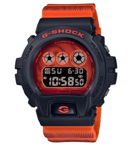 Orange G-SHOCK Time Distortion digitalur med sci-fi design | DW-6900TD-4ER