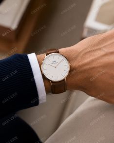 Daniel Wellington rosaguldfarvet herreur med læderrem 40mm