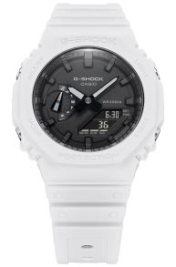 Hvid G-SHOCK med Carbon Core Guard og minimalistisk design | GA-2100-7AER