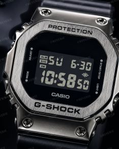Casio G-Steel herreur med digitalt negativt display 43mm