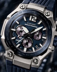 Casio G-Shock Master of G i carbon og stål med solenergi og radiostyring i 47mm