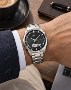 Casio herreur i titanium med solenergi og radiostyring 40mm