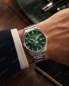 Orient ur i stål med grøn urskive, månefase og safirglas 41mm