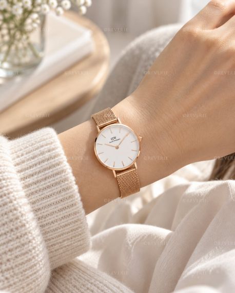 Rosagyldent Daniel Wellington dameur med hvid urskive og meshlænke i 28mm