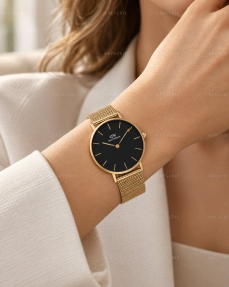 Gyldent Daniel Wellington dameur med sort urskive og meshlænke i 32mm