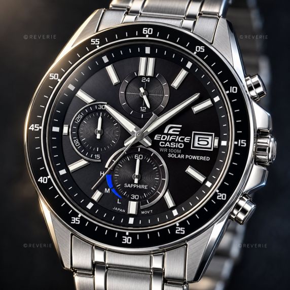Casio Edifice herreur i stål med sort urskive, solenergi, kronograf og safirglas i 46mm
