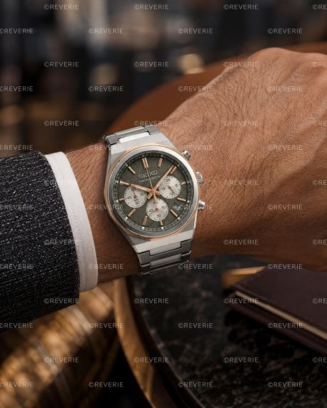 Seiko tofarvet herrechronograf i stål med safirglas 40mm