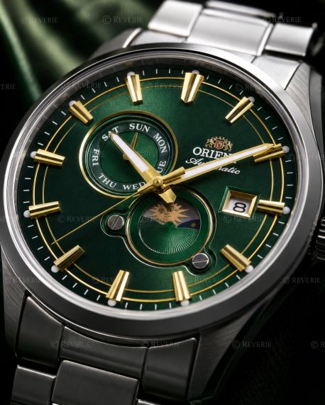 Orient ur i stål med grøn urskive, månefase og safirglas 41mm