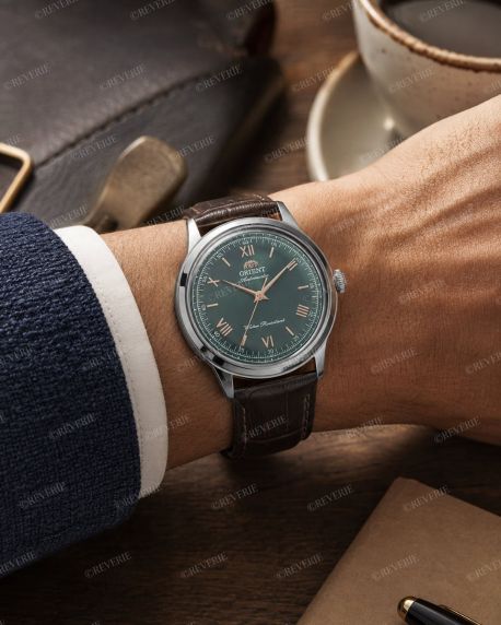 Orient automatisk ur med grøn urskive og romertal 38mm
