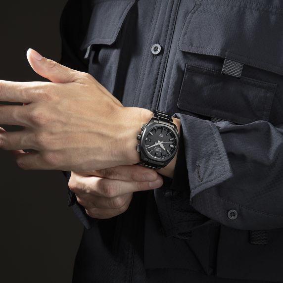 Seiko Astron GPS Solar Titanium SSJ009J1